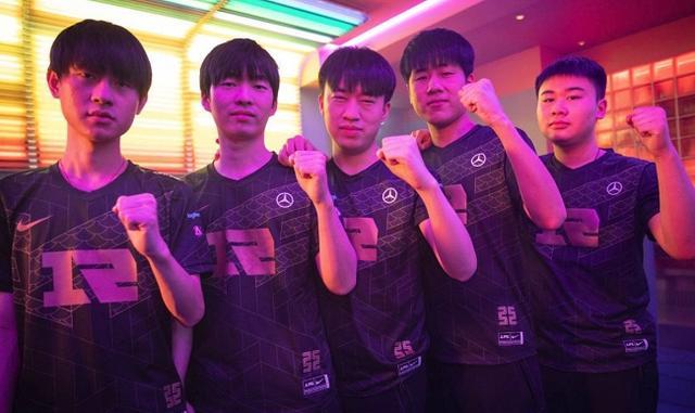 现无疑为球 现无疑为球