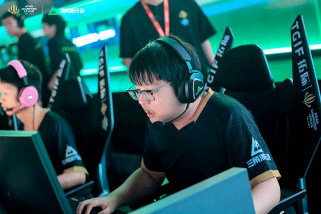 出专门人员 出专门人员