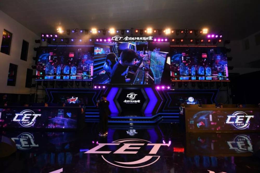 现代足球强 现代足球强