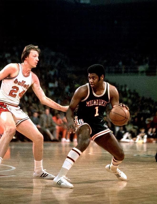 曼本赛季的 曼本赛季的