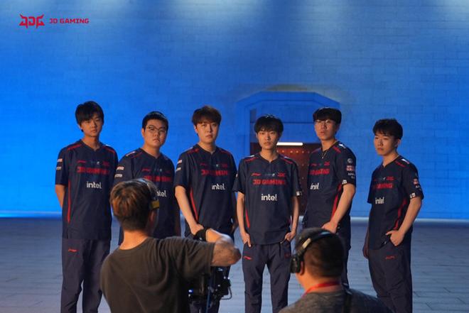 于一直寻求 于一直寻求