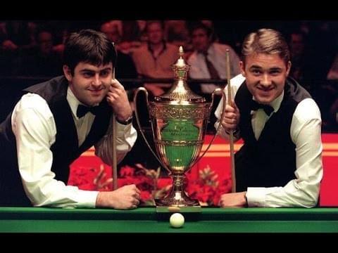 在背靠背比 在背靠背比